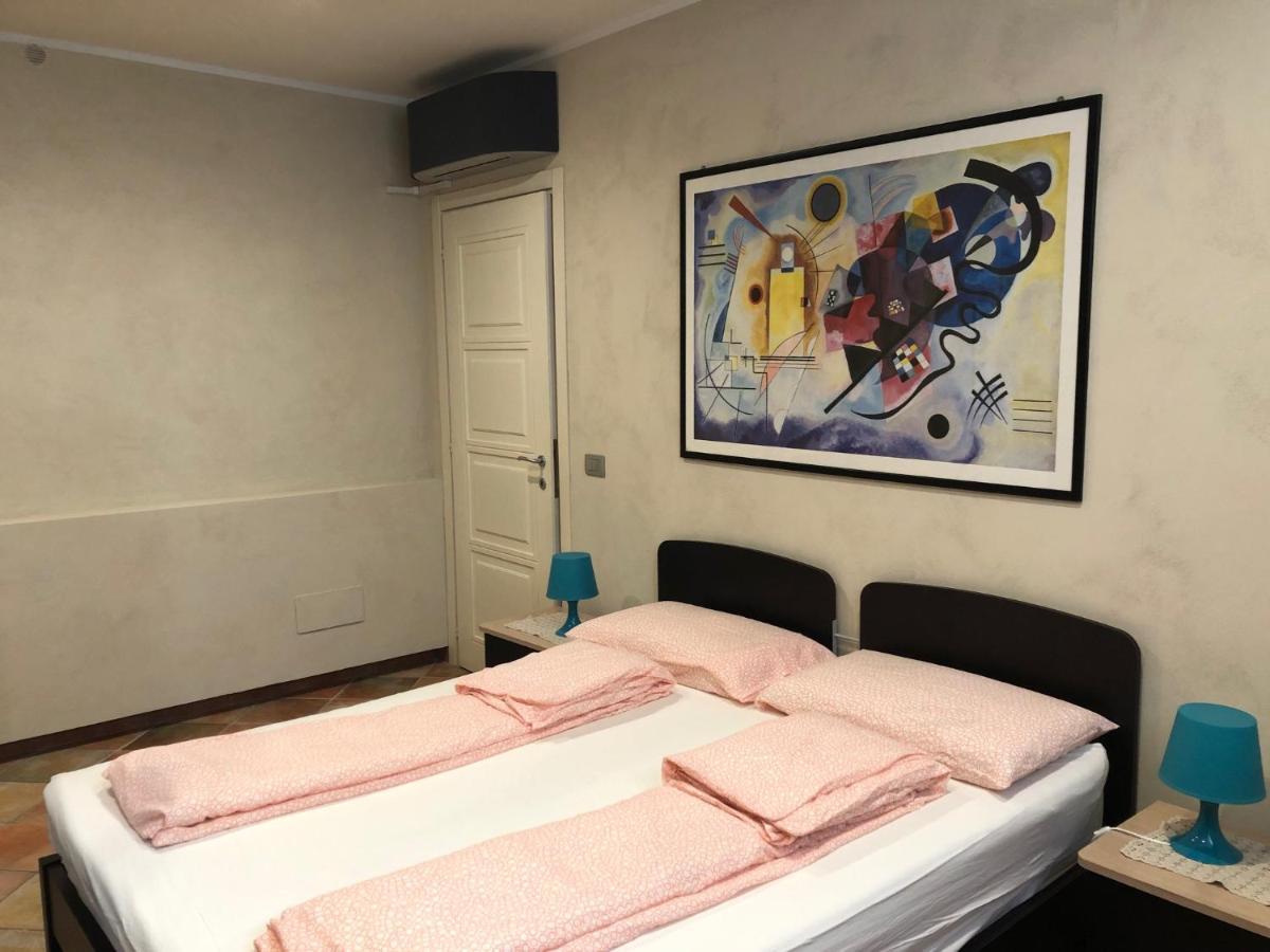 La Casa Blu Apartment Montegrosso dʼAsti Екстериор снимка